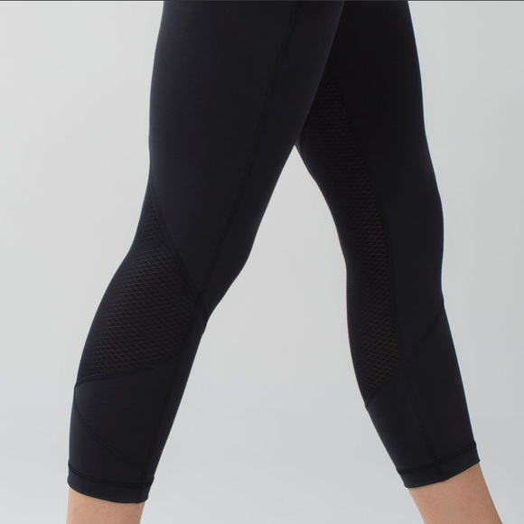 Barley Worn LULULEMON Pace Rival Crop Pants - Picture 11 of 14
